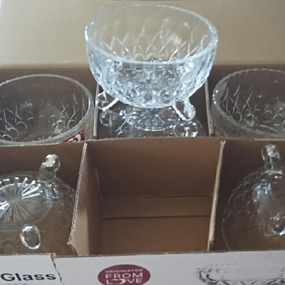 Elegant Crystal Glass Dessert Bowls Set